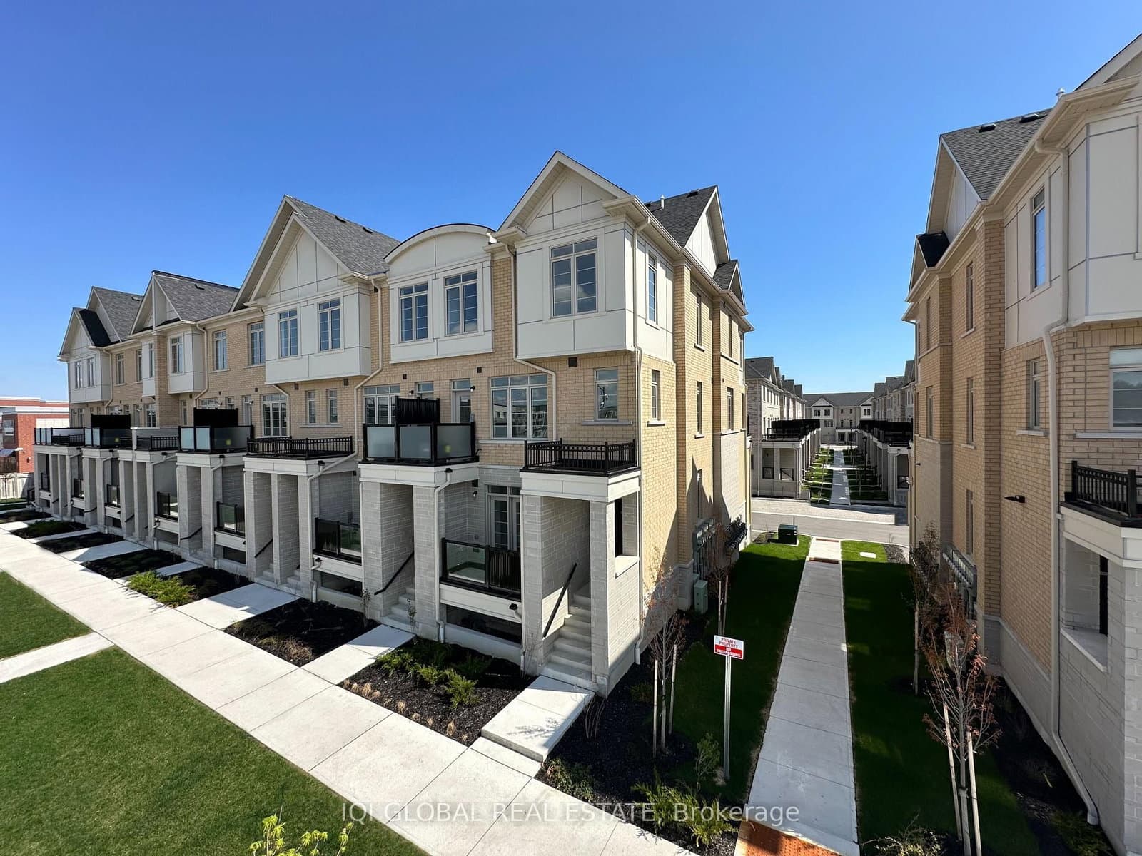 #211 - 1655 Palmers Sawmill Road