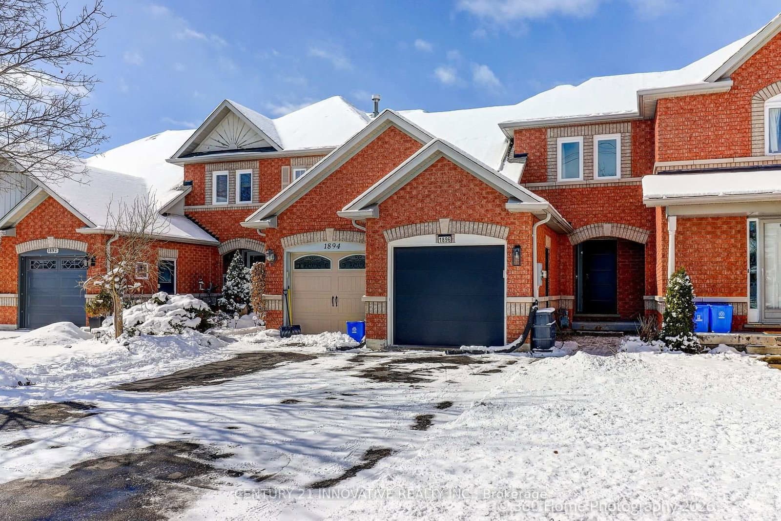 1896 Woodgate Court