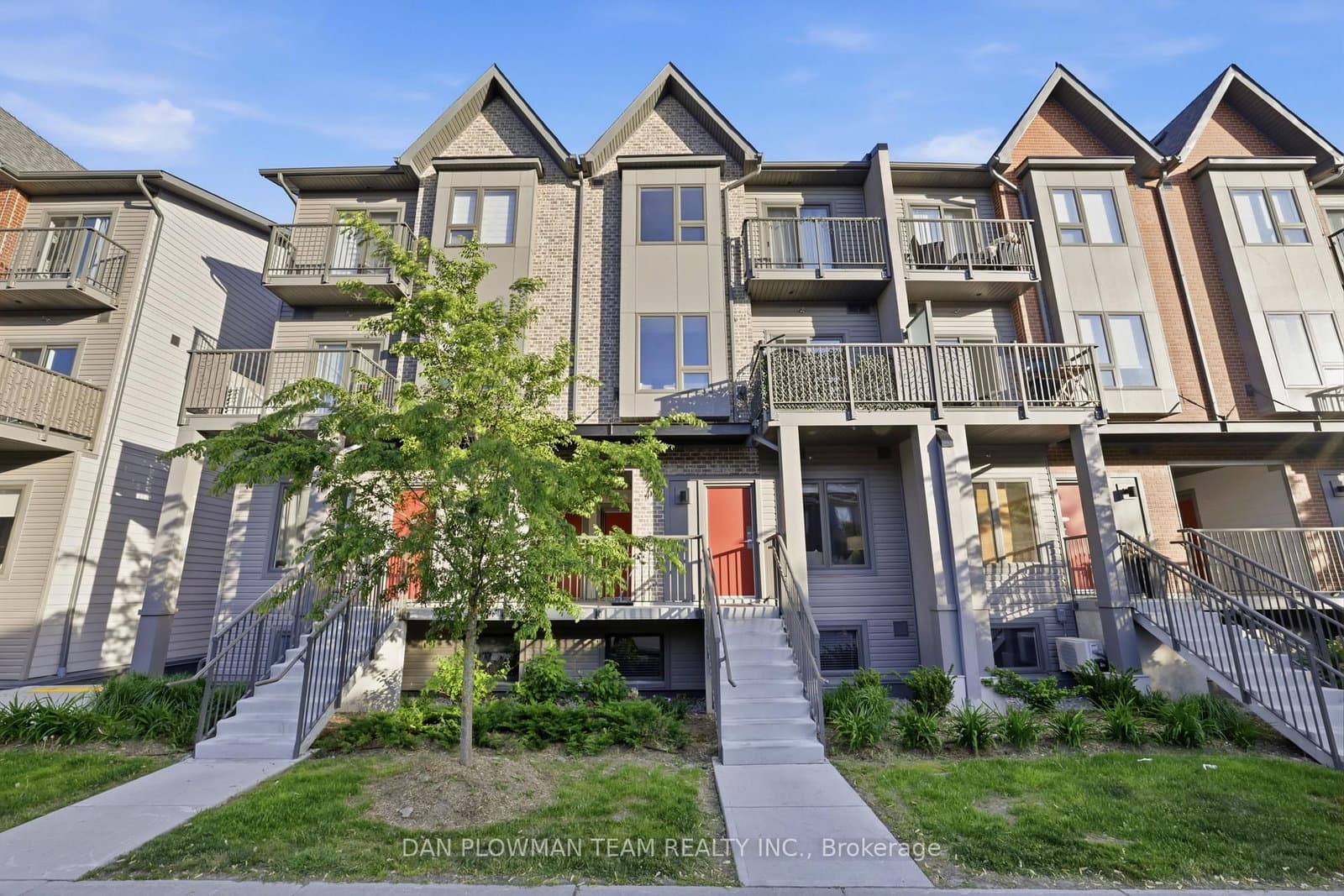 #1210 - 2635 William Jackson Drive