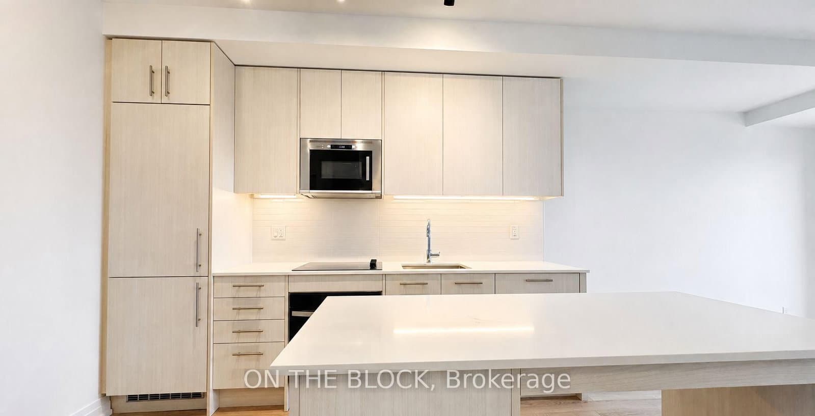286 Main Street, Unit 1911