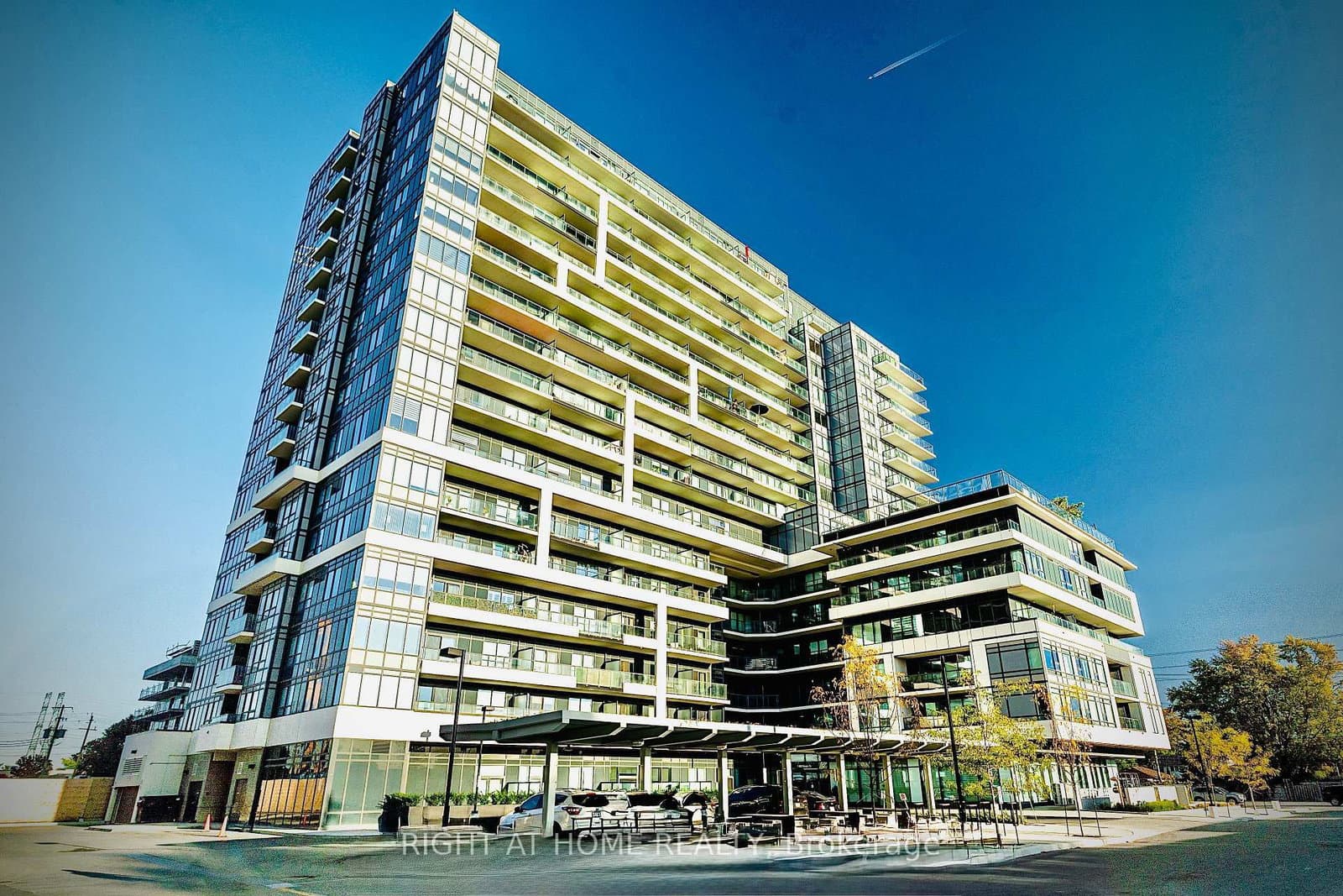 1480 Bayly Street W, Unit 1202