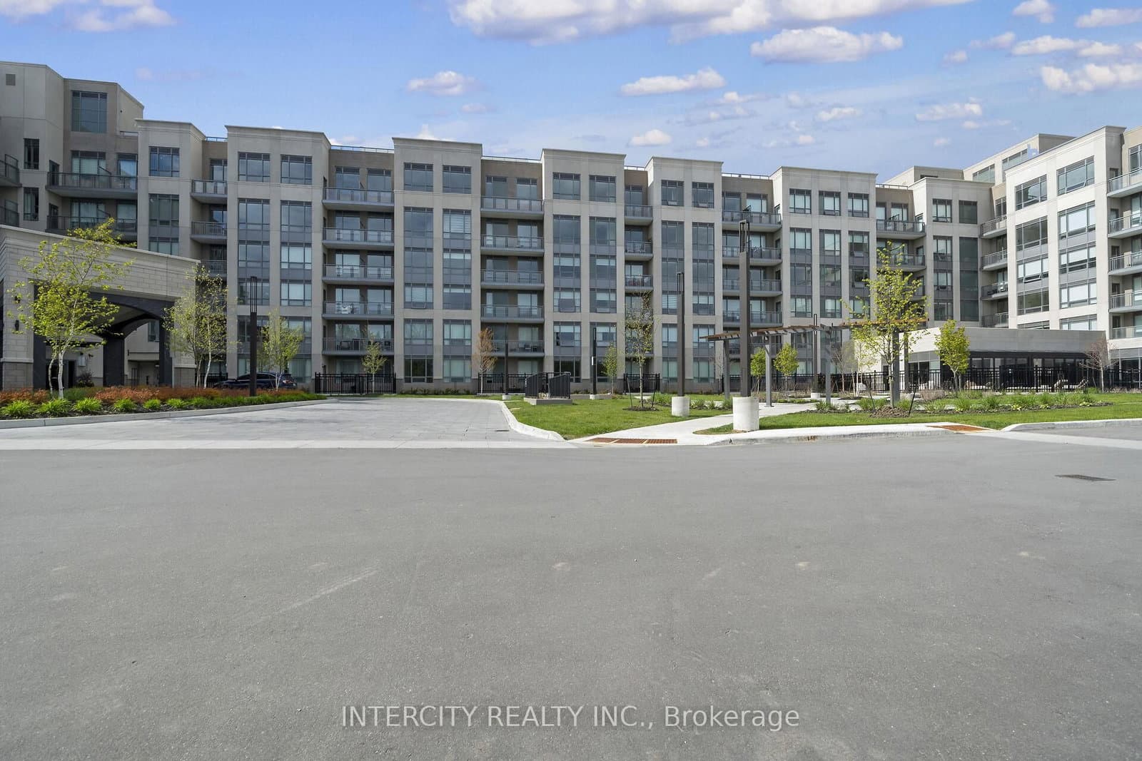 #431 - 2075 King Road