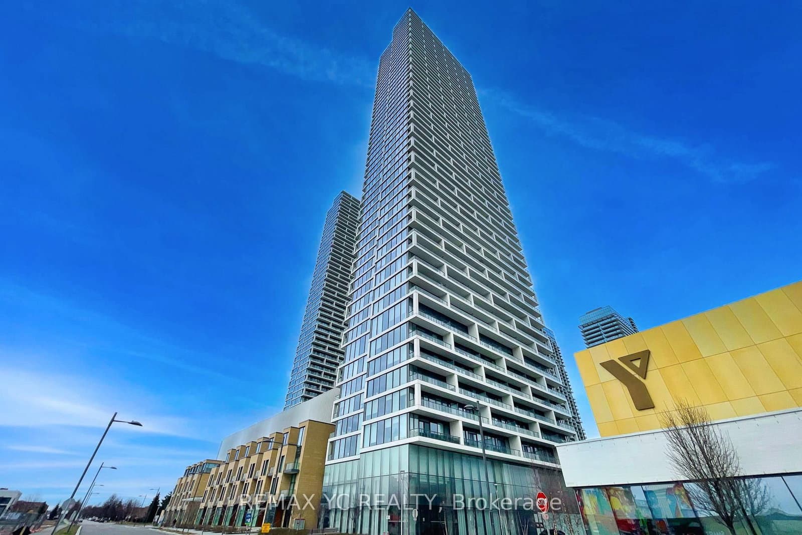 5 Buttermill Avenue, Unit 2709