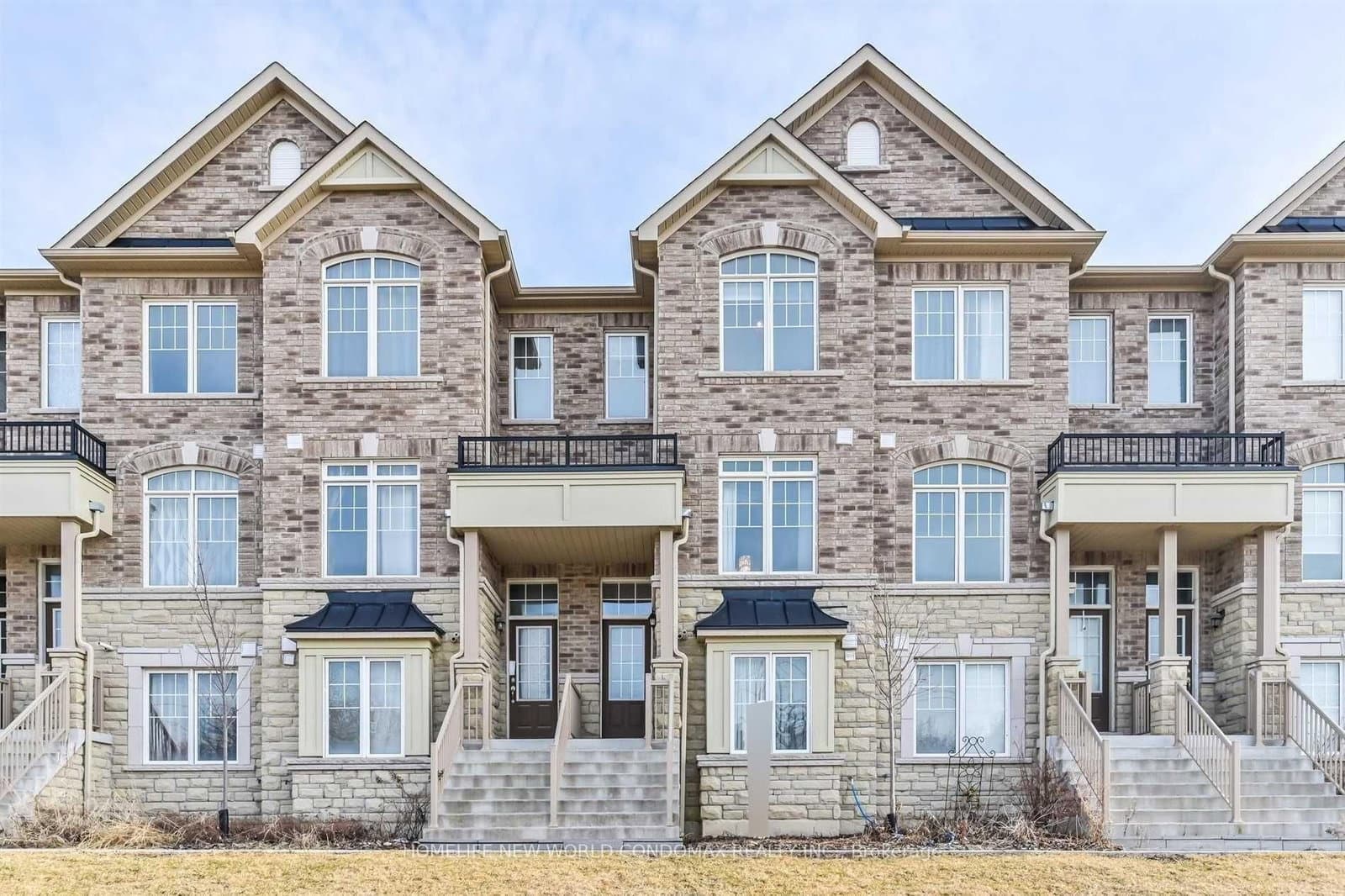 101 Dundas Way