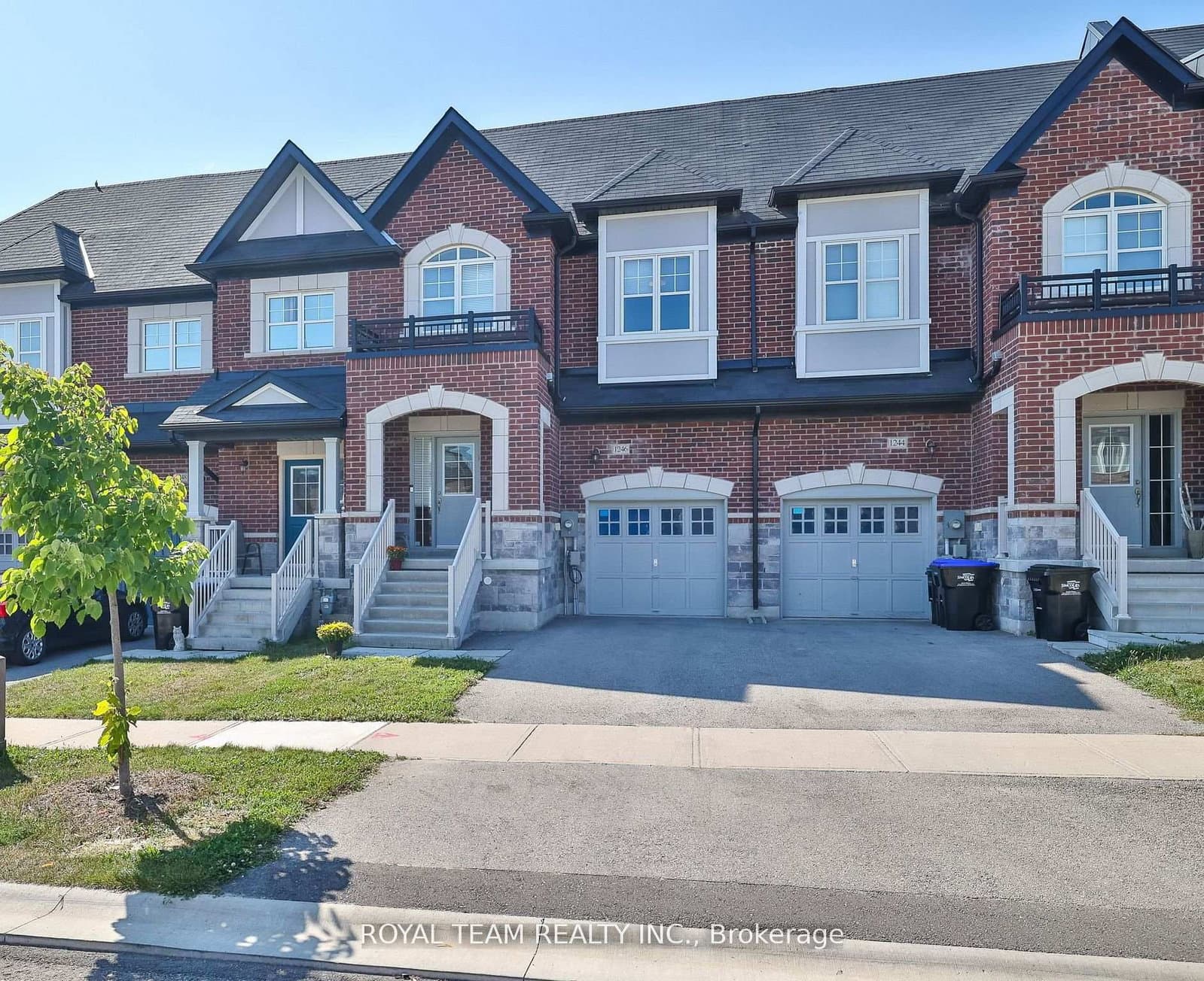 1246 Peelar Crescent