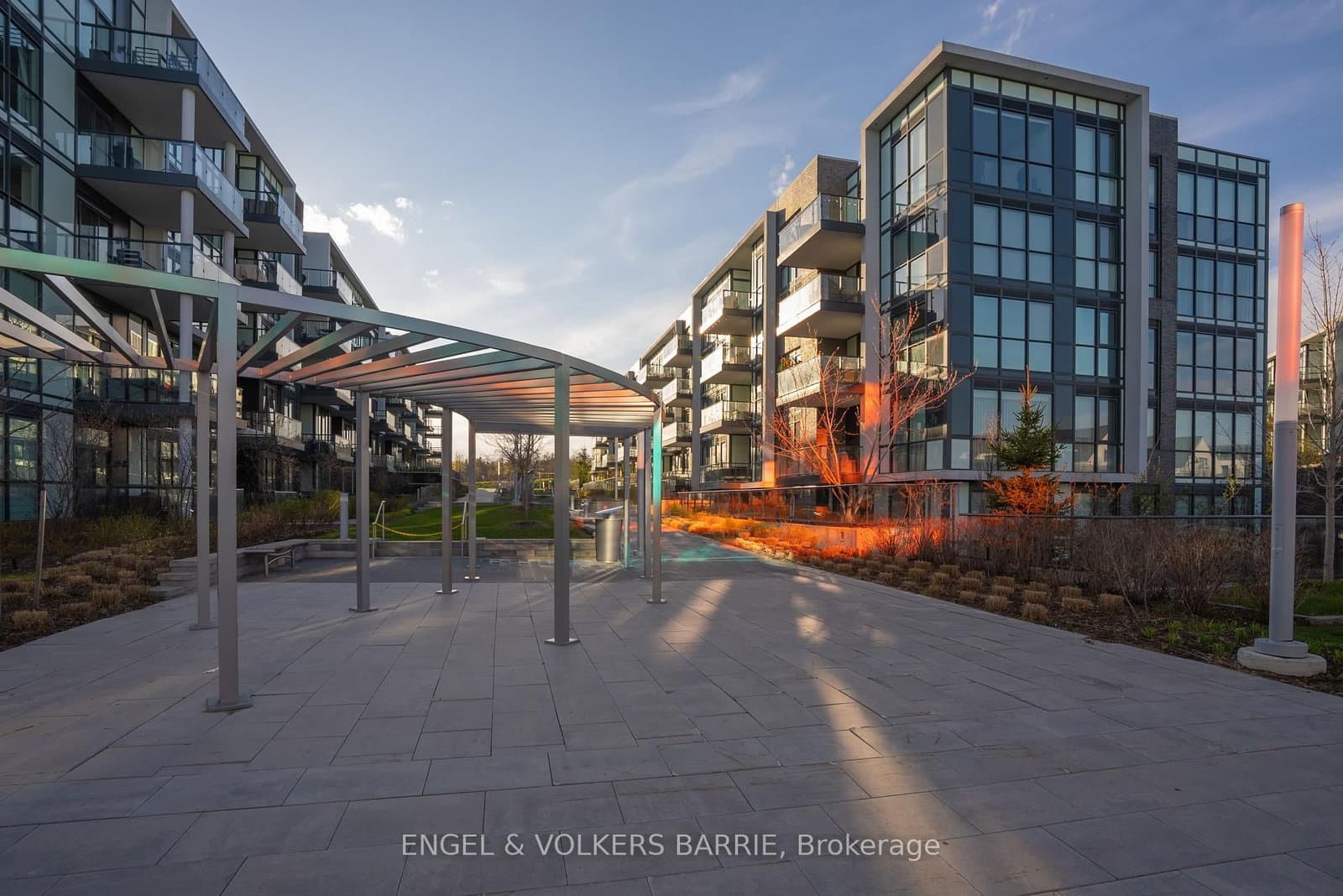 #132 - 375 Sea Ray Avenue
