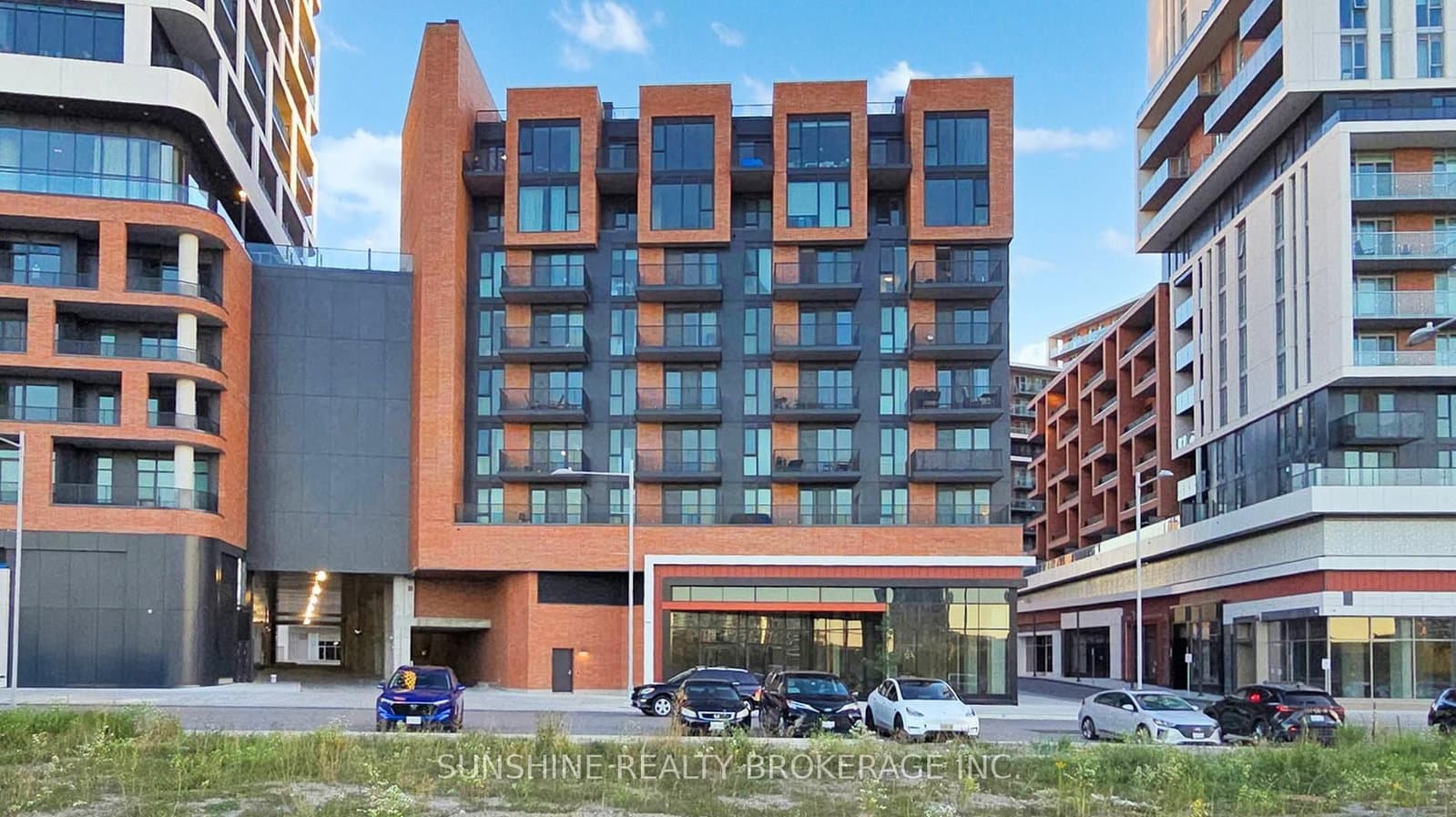 38 Simcoe Promenade, Unit 311