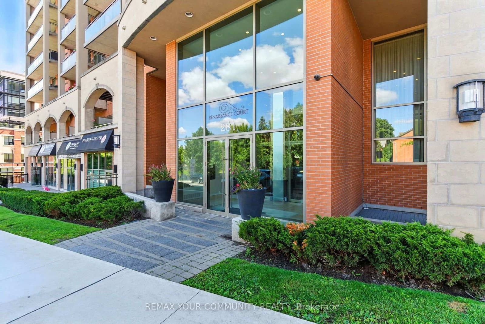 #438 - 281 Woodbridge Avenue
