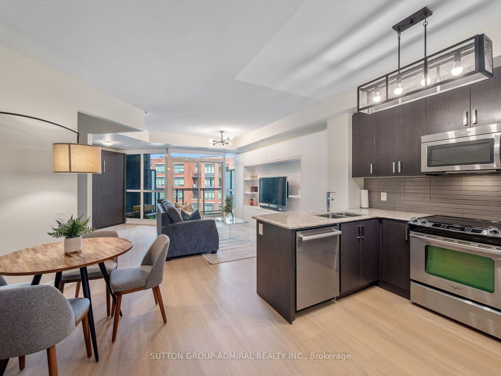 #405 - 7608 Yonge Street