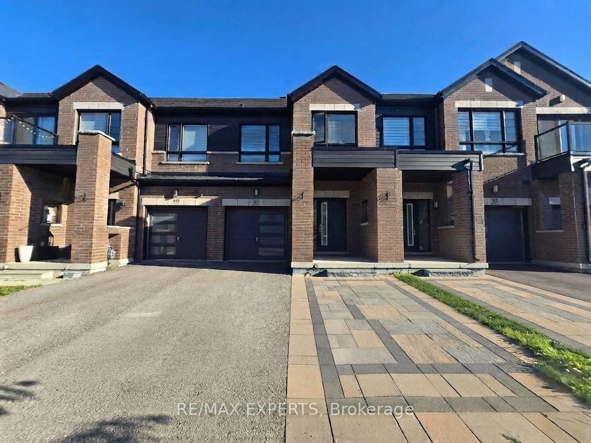 35 Landolfi Way