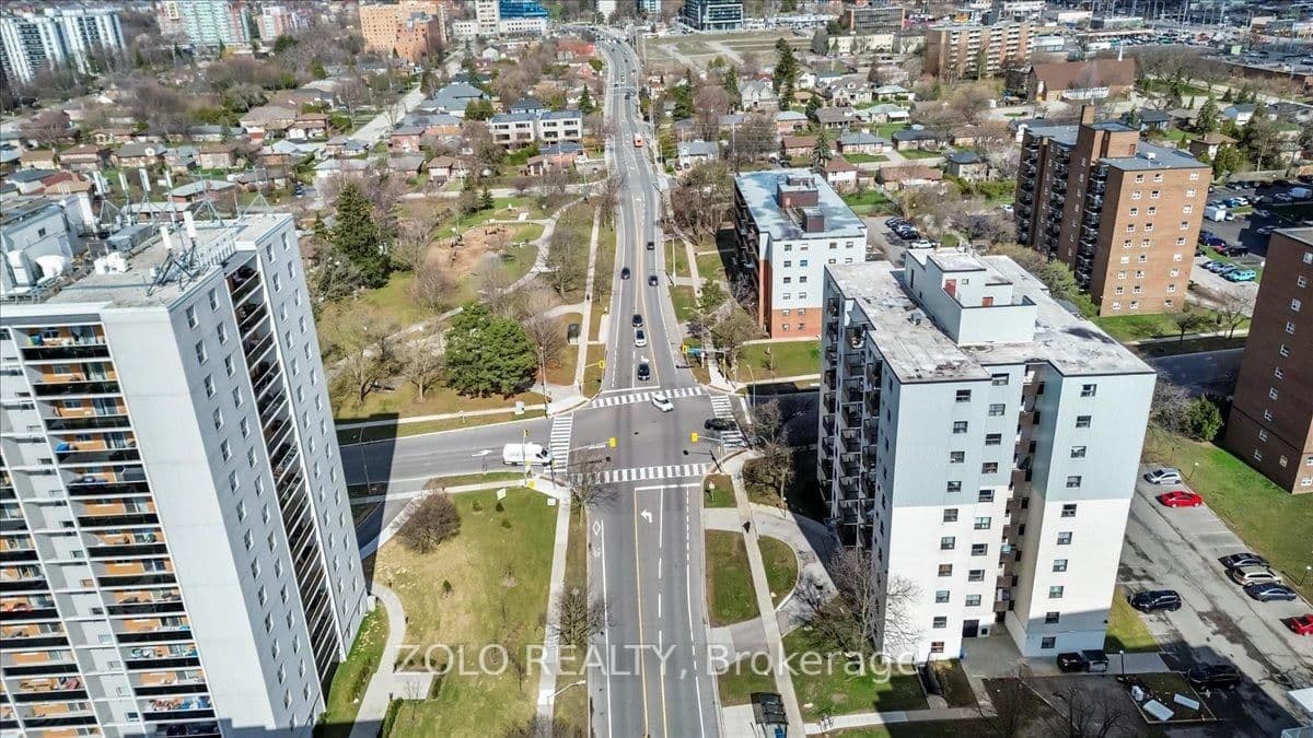 #203 - 2345 Confederation Parkway