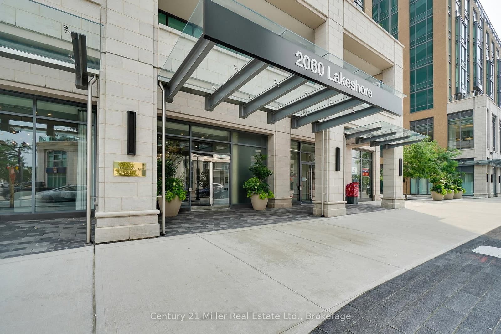 2060 Lakeshore Road, Unit 802