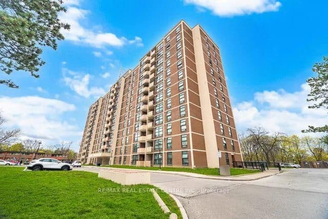 #1009 - 345 Driftwood Avenue