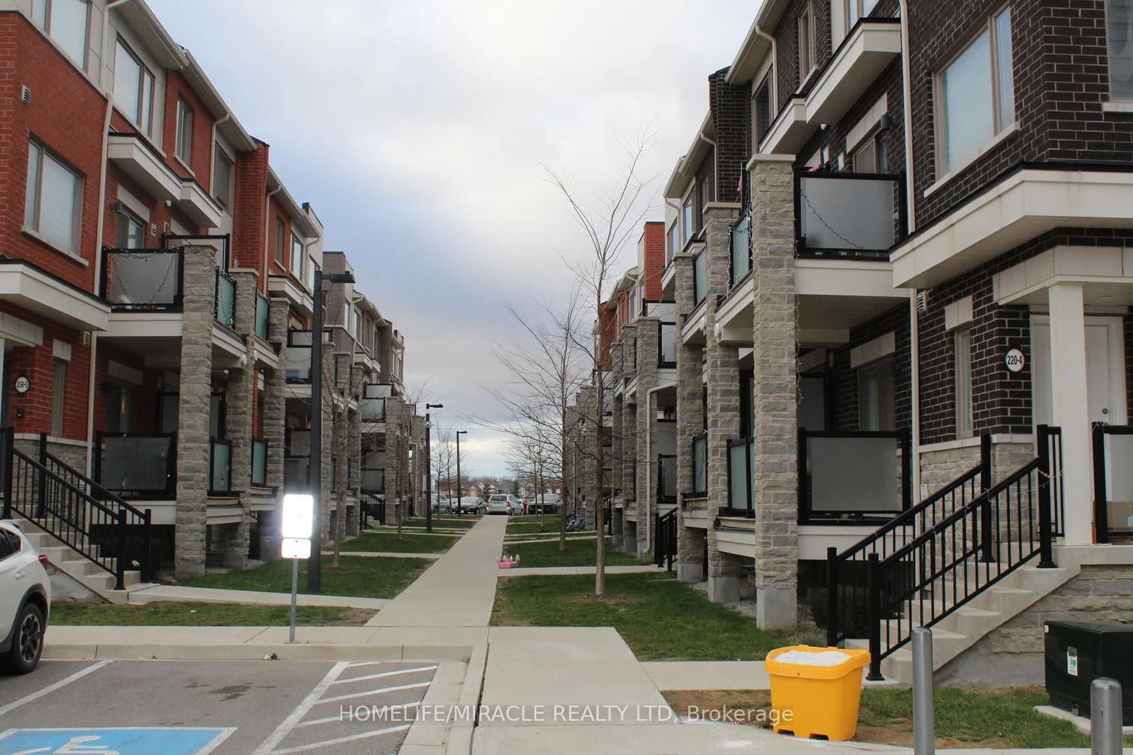 240 Lagerfeld Drive, Unit 5