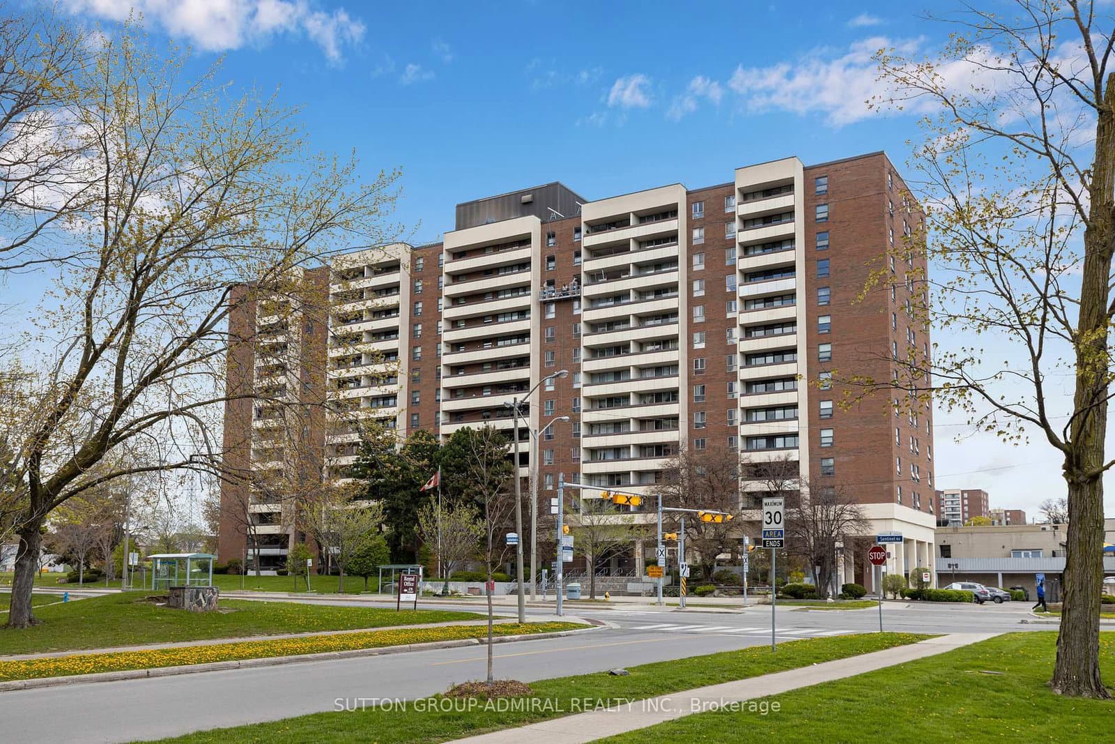 #1309 - 455 Sentinel Road