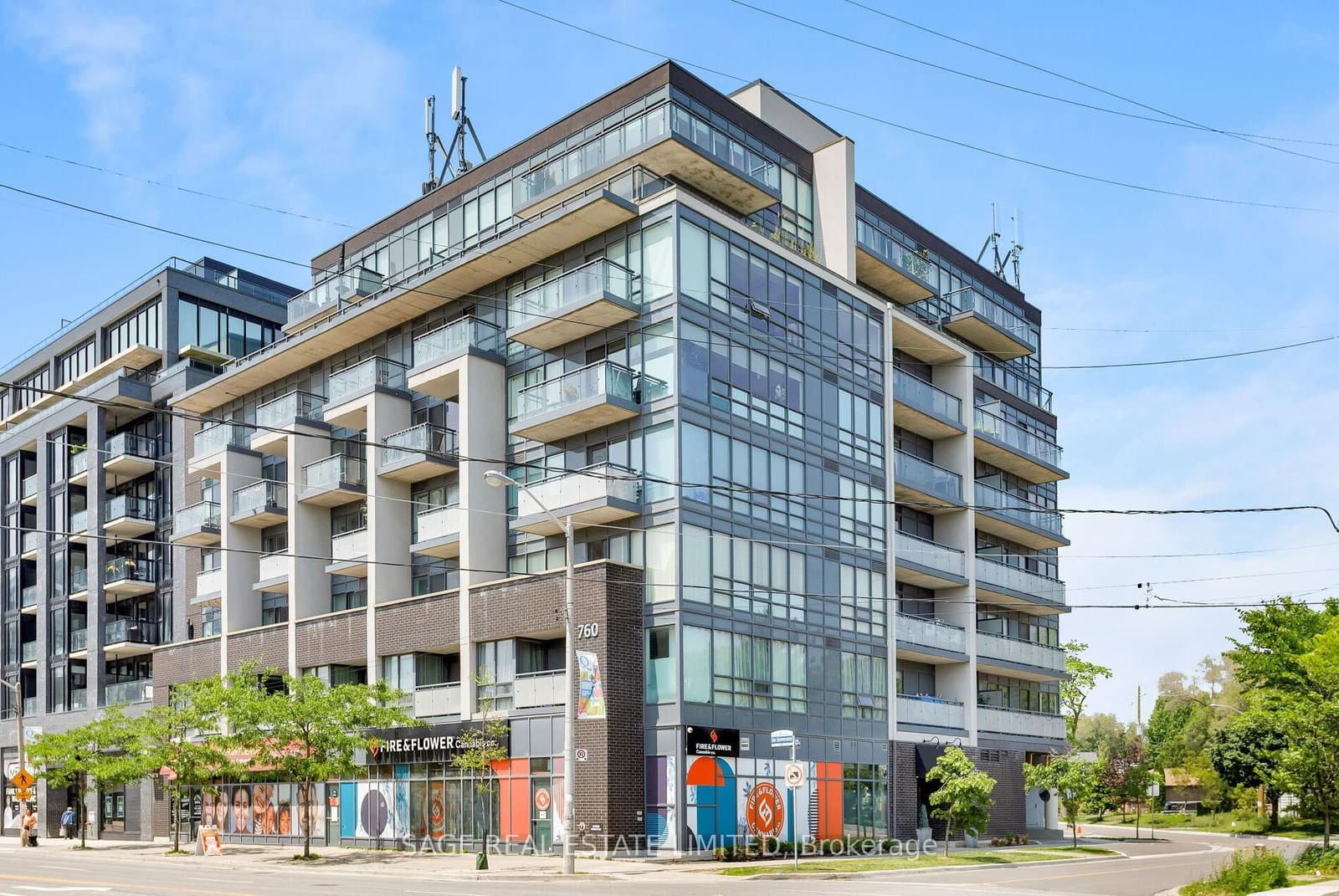 #401 - 760 The Queensway