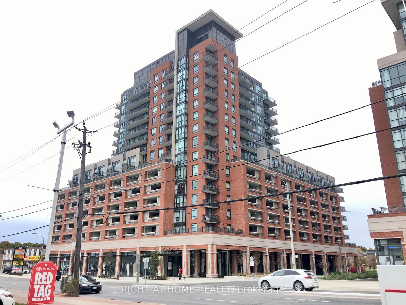 #608 - 3091 Dufferin Street
