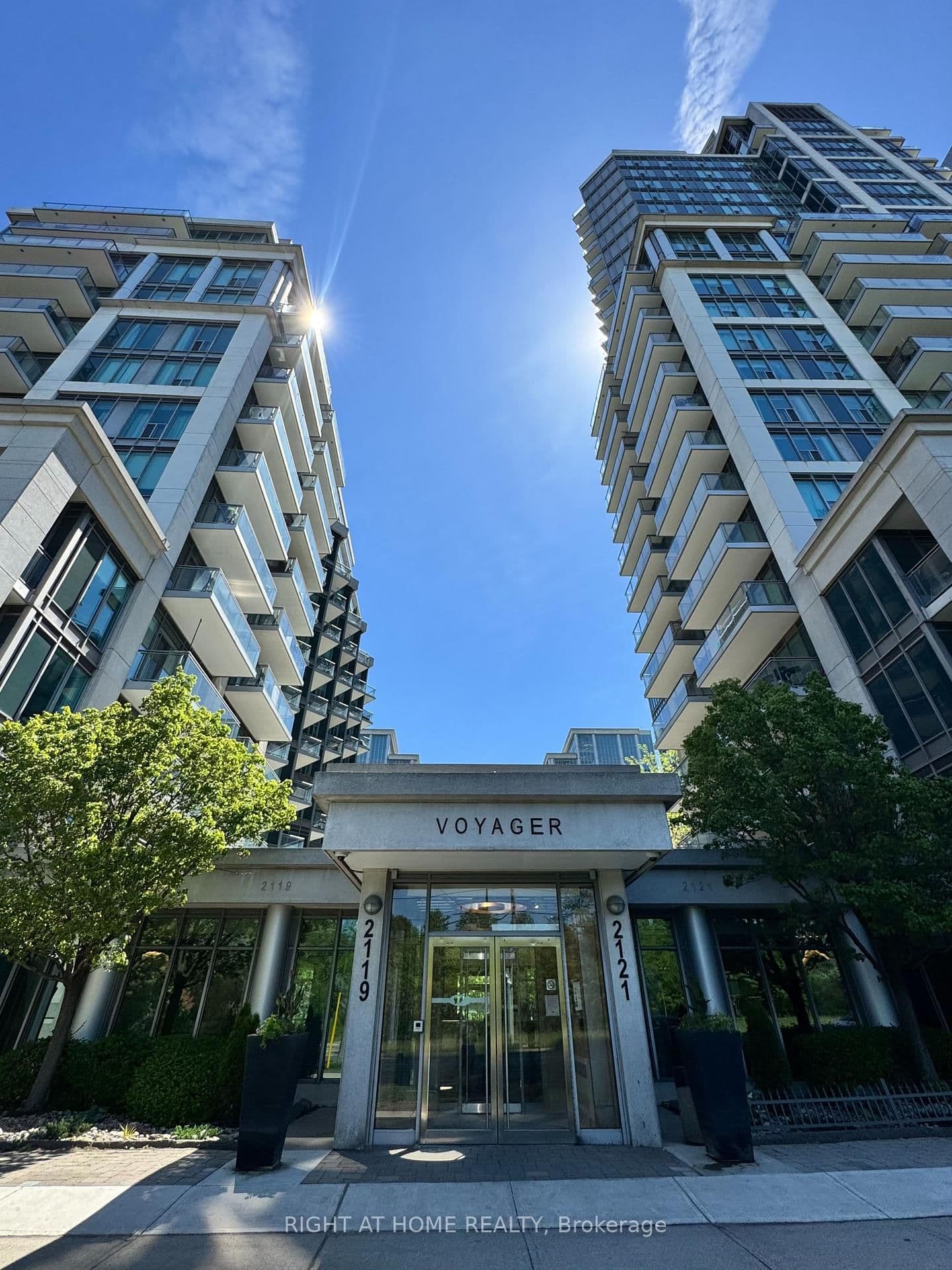#906 - 2121 Lake Shore Boulevard W