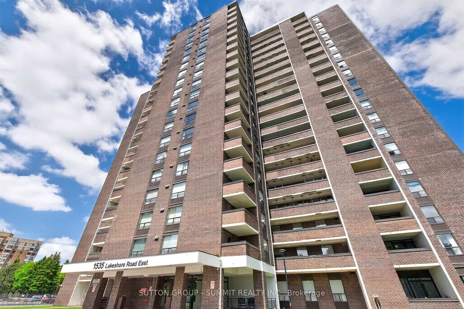 #1606 - 1535 LAKESHORE Road E