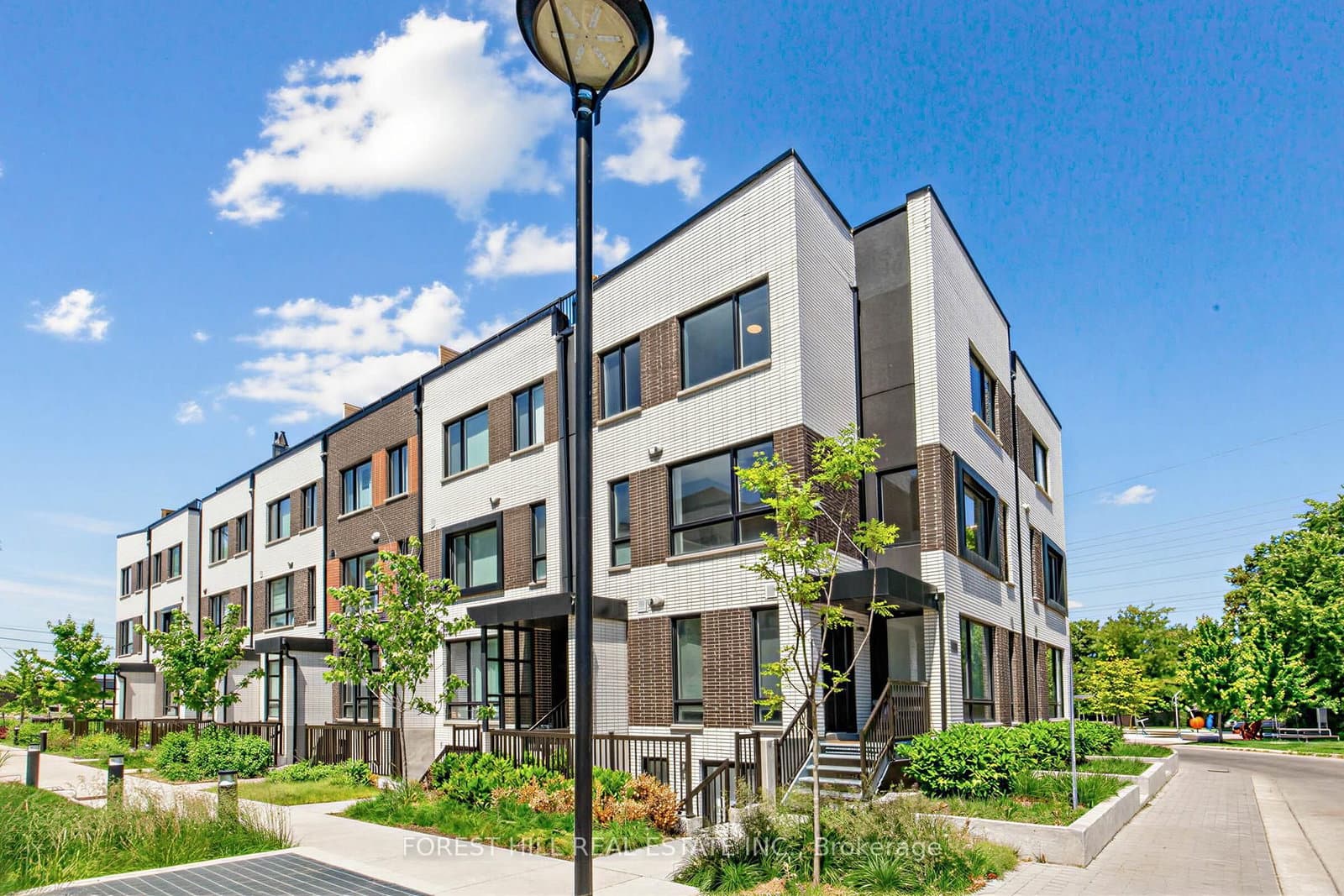 40 Ed Clark Gardens, Unit 2