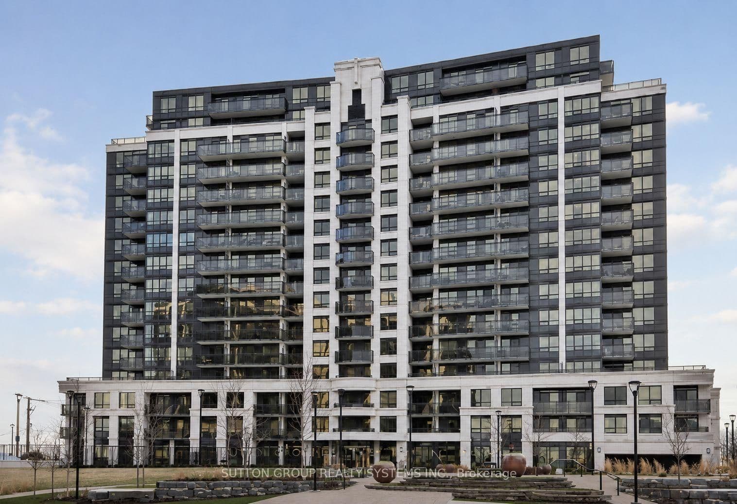 #PH11 - 1070 Sheppard Avenue W
