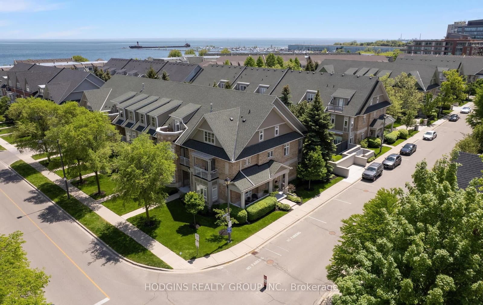 136 St Lawrence Drive, Unit 42