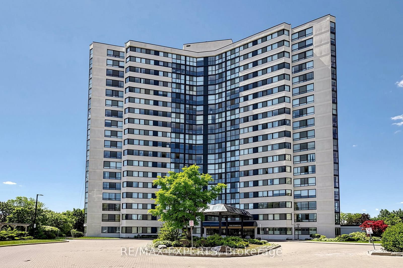 #909 - 1360 Rathburn Road E