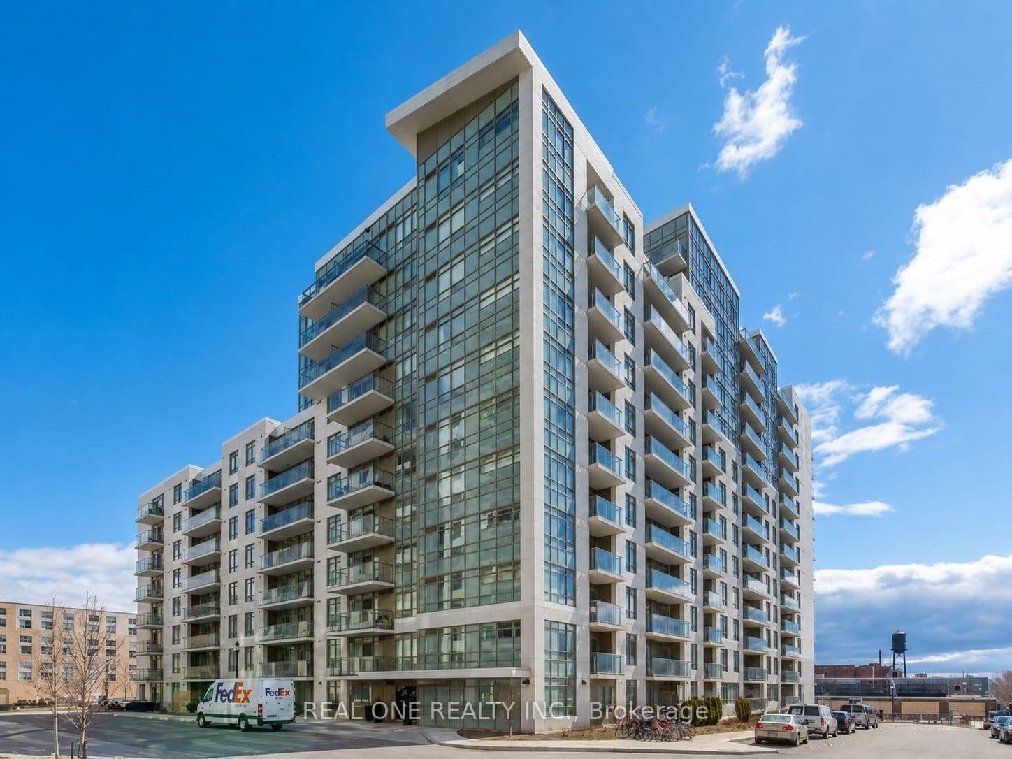 812 Lansdowne Avenue, Unit 624