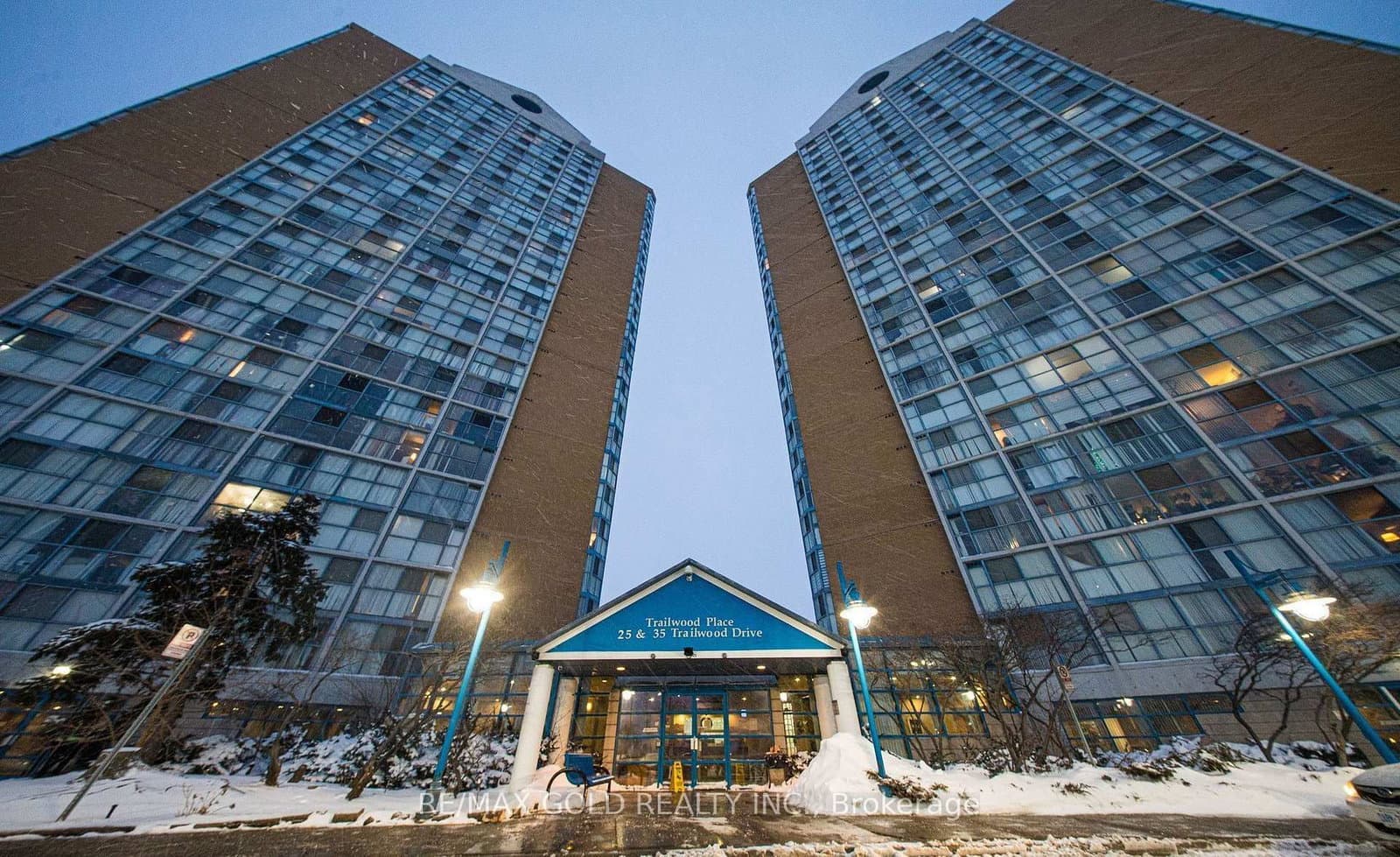 #1112 - 35 Trailwood Drive
