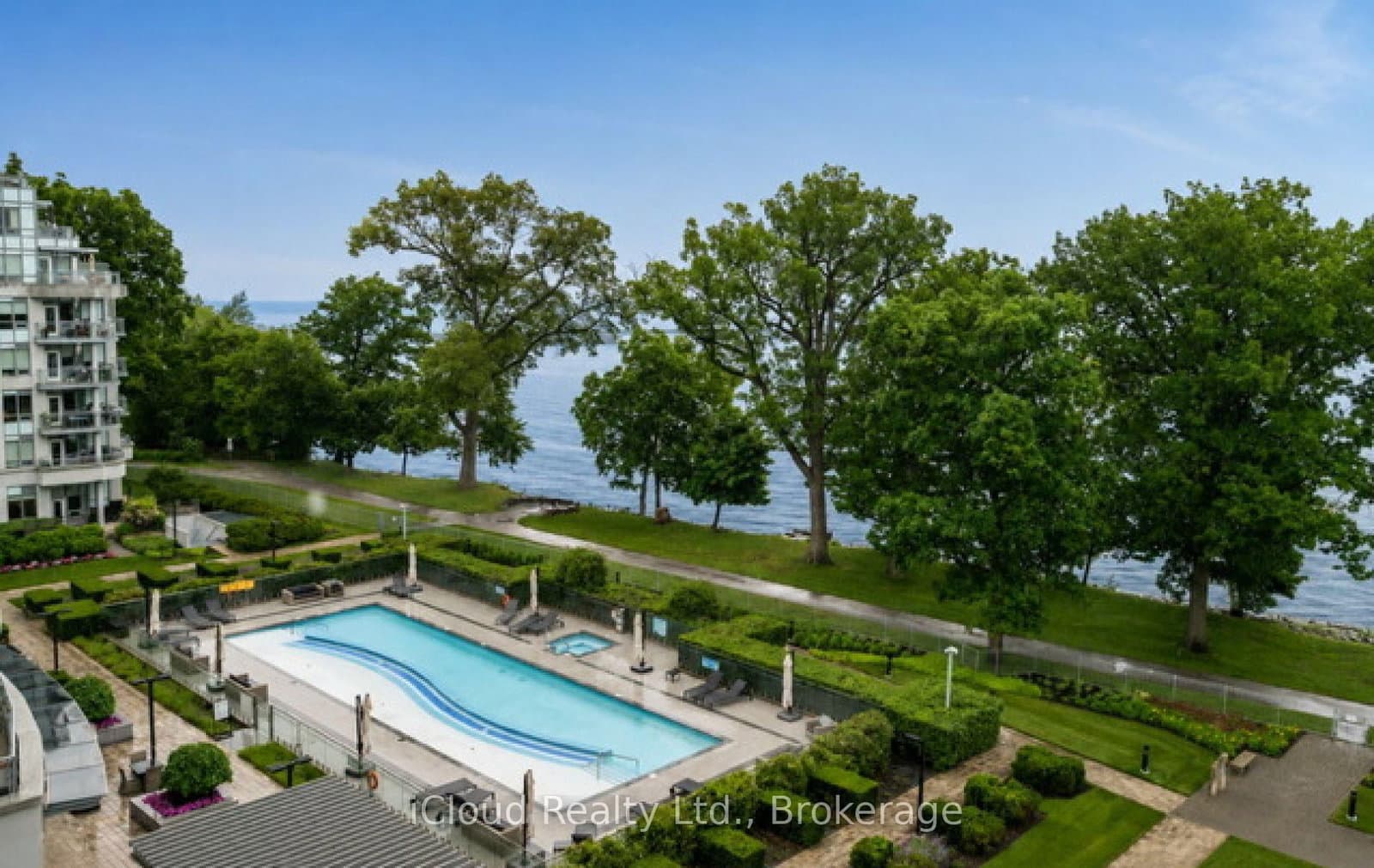 #625 - 3500 Lakeshore Road W
