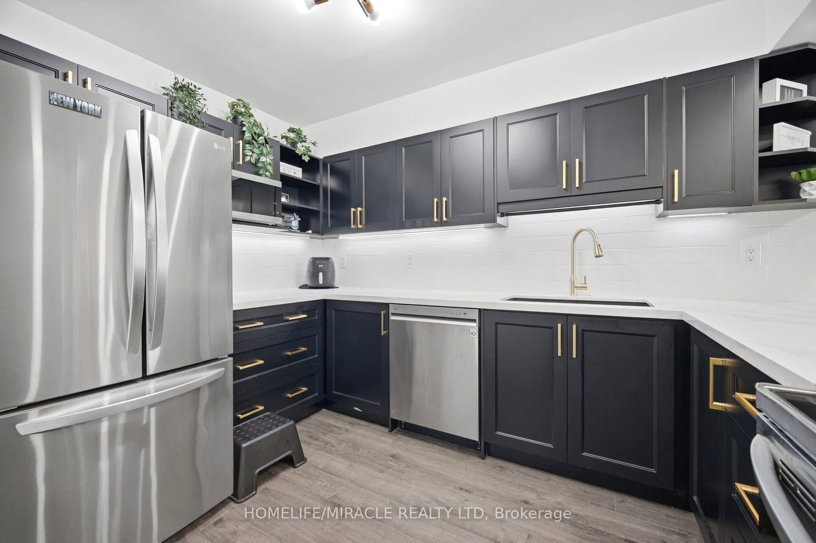 #102 - 238 Albion Road