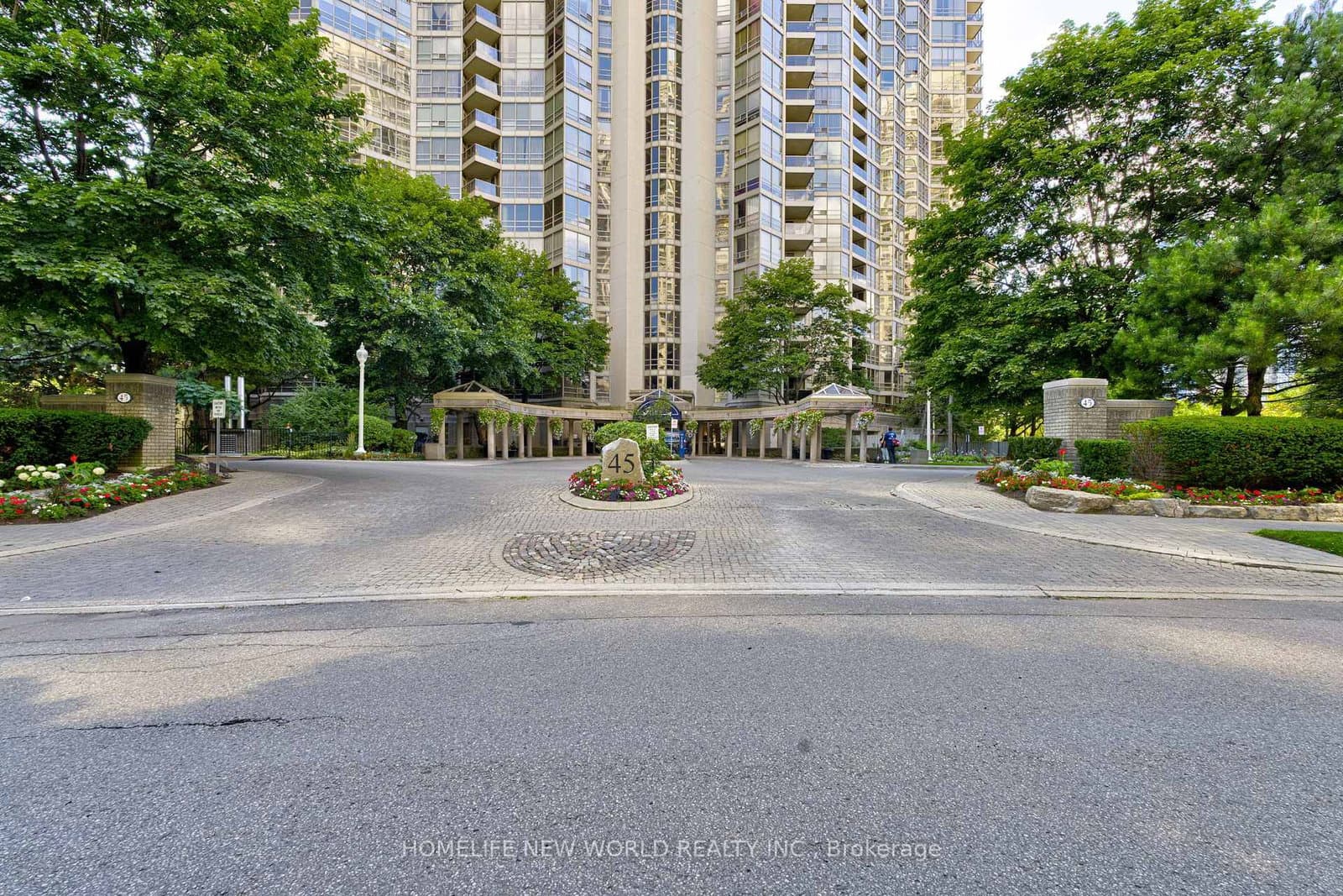#2704 - 45 Kingsbridge Garden Circle