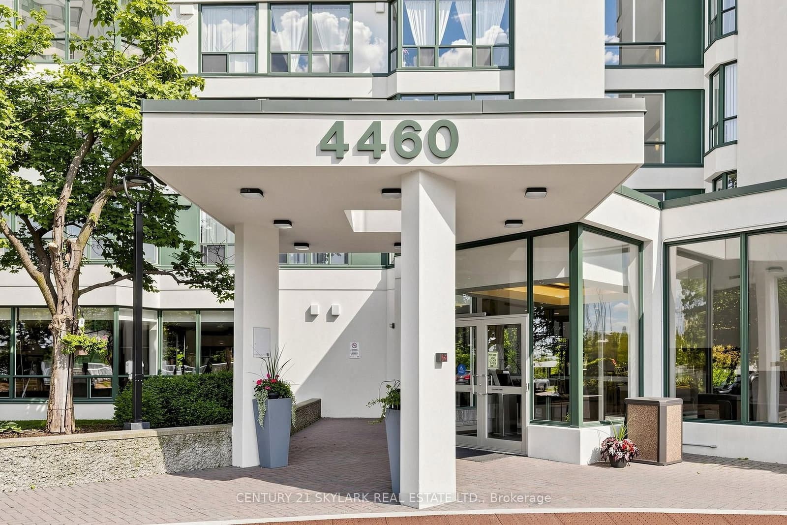 #1611 - 4460 Tucana Court