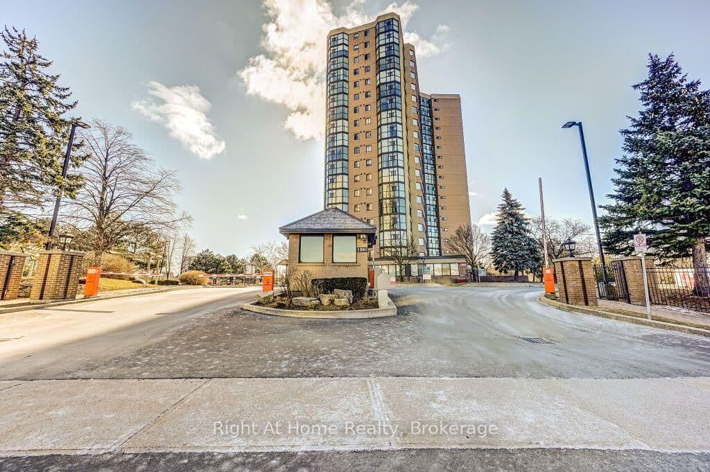 #1509 - 1360 Rathburn Road E