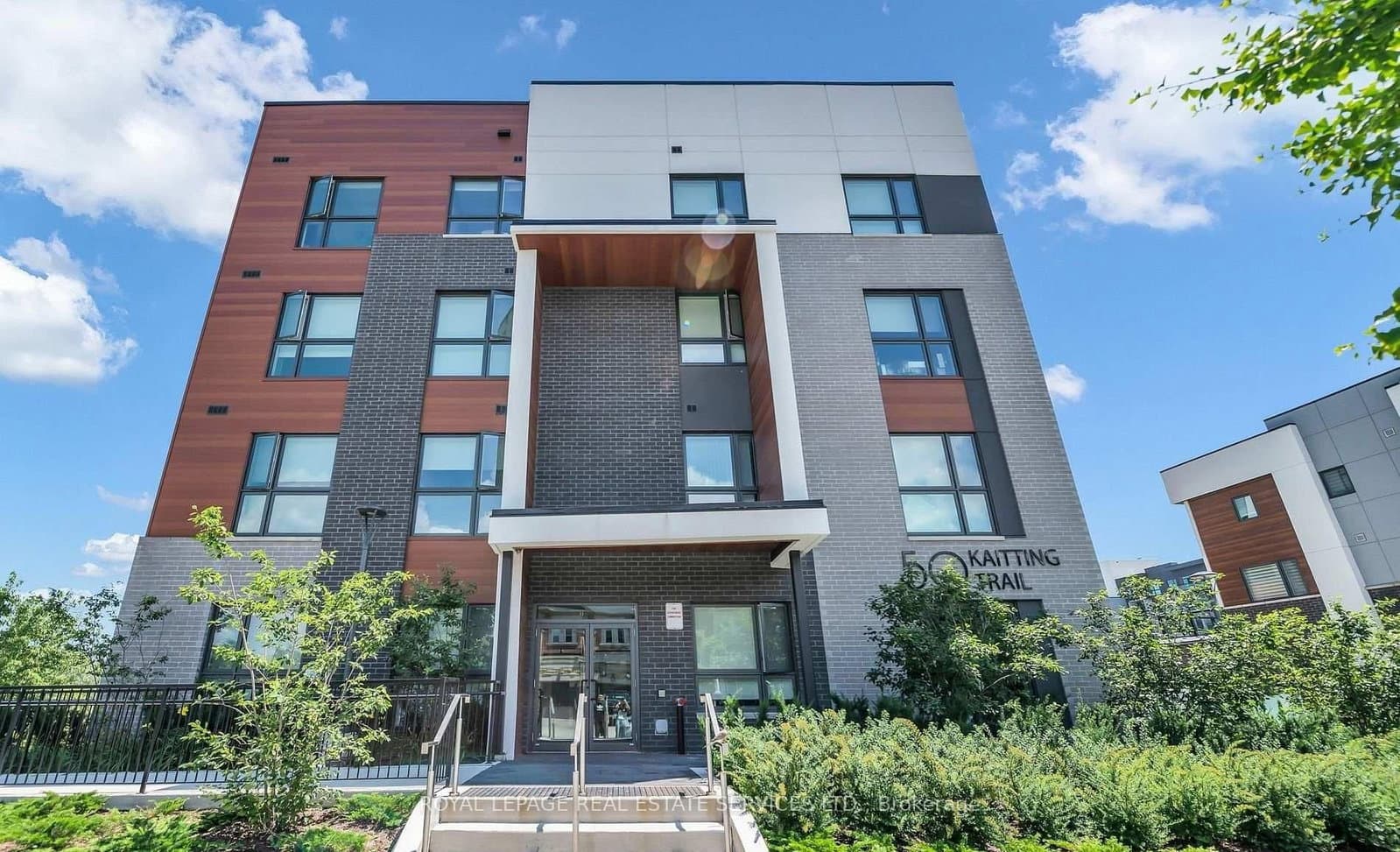 50 Kaitting Trail, Unit 305