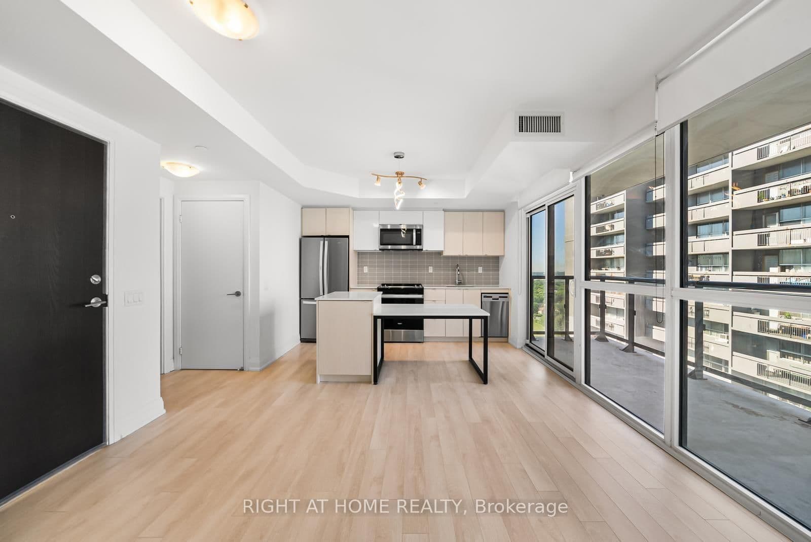 #1511 - 1461 Lawrence Avenue W