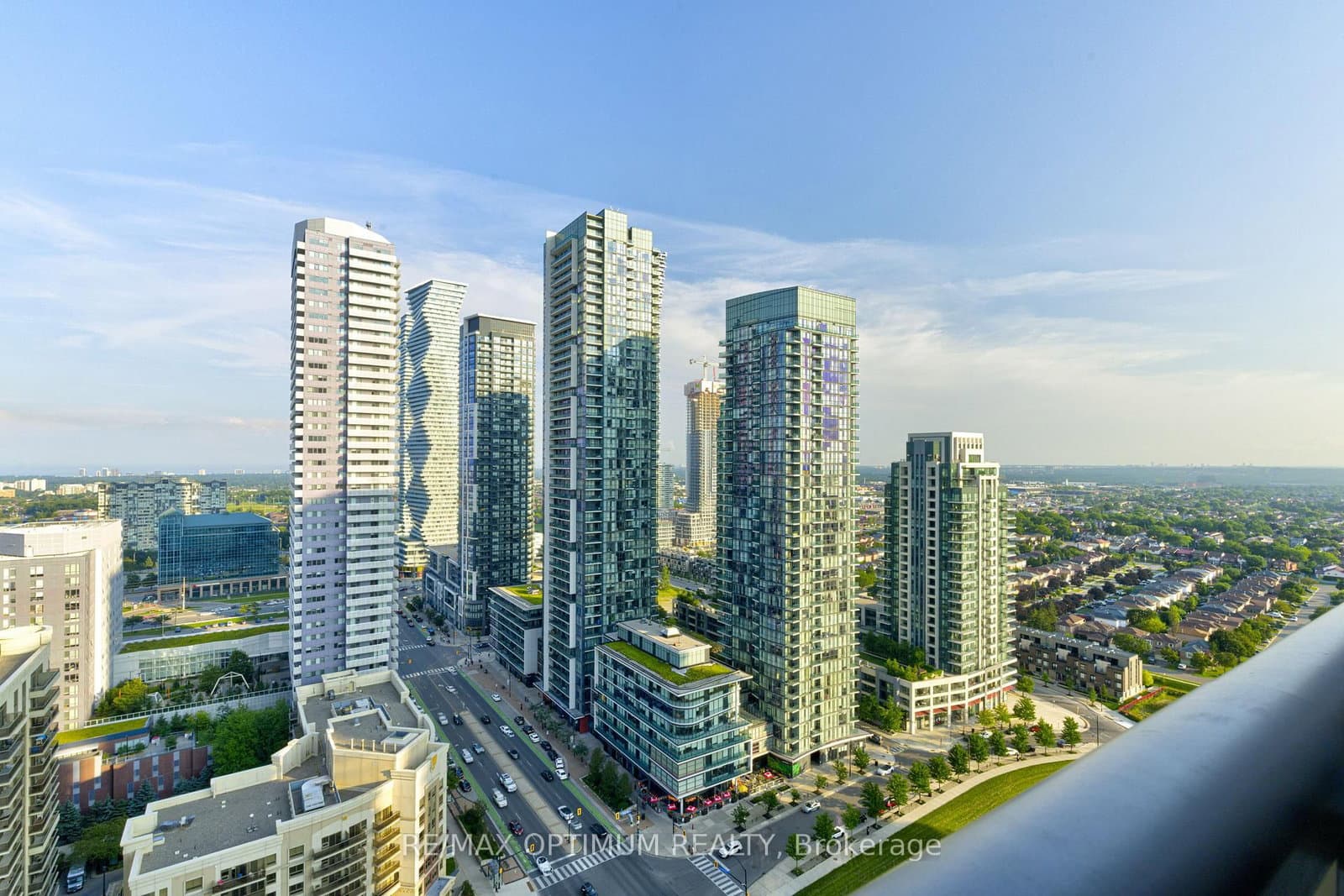 #2511 - 388 Prince Of Wales Drive