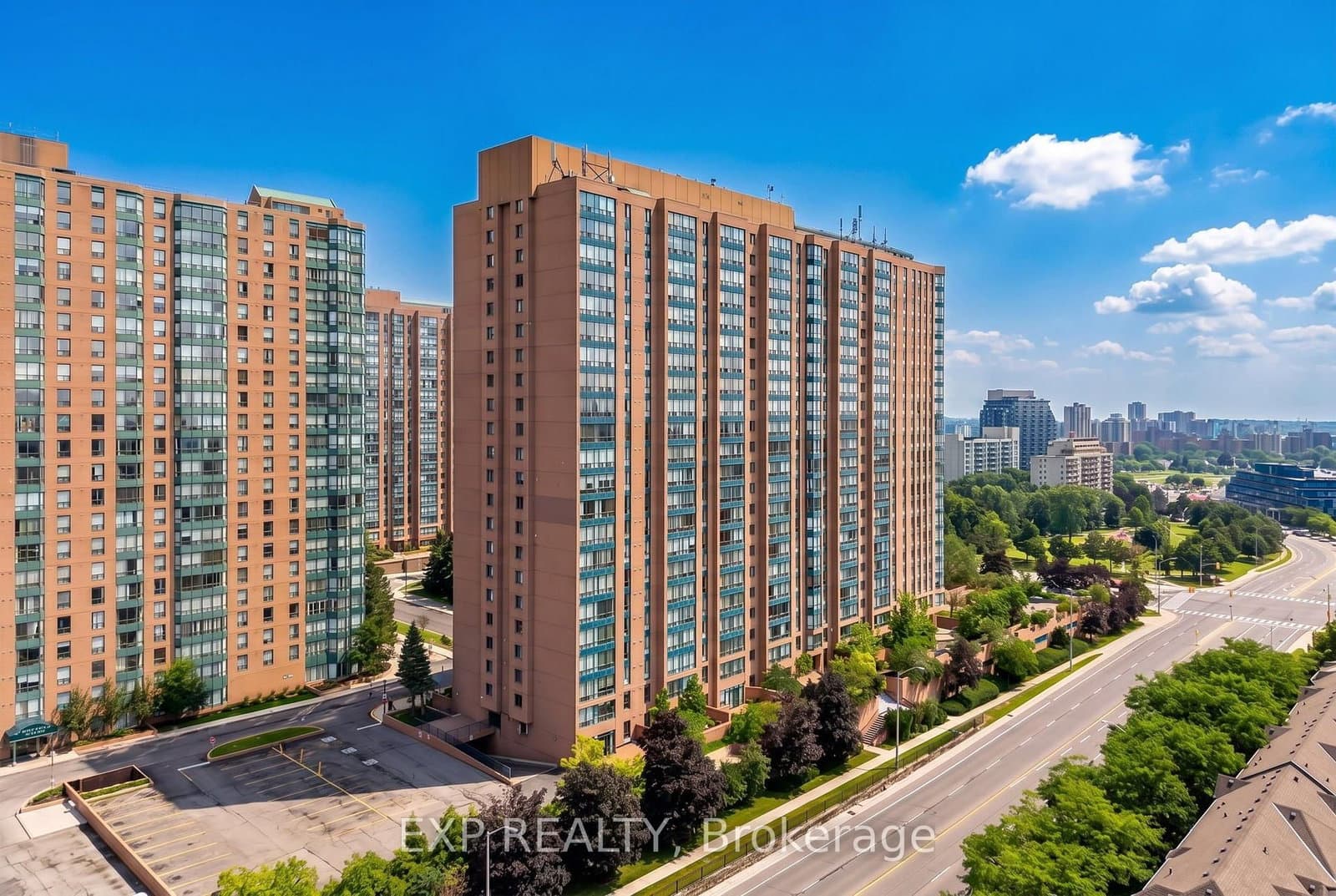 #1114 - 155 Hillcrest Avenue