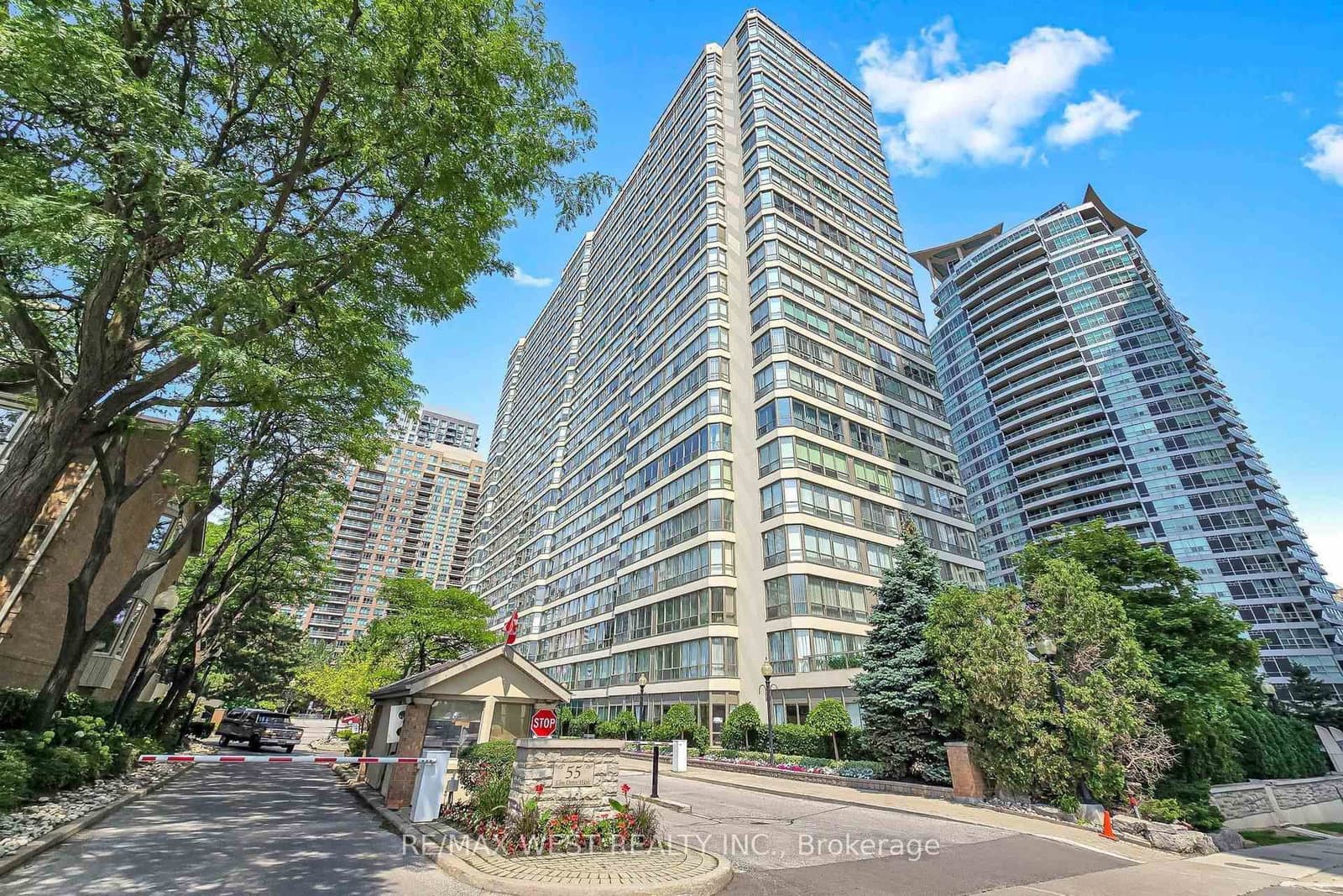 #1801 - 55 Elm Drive W