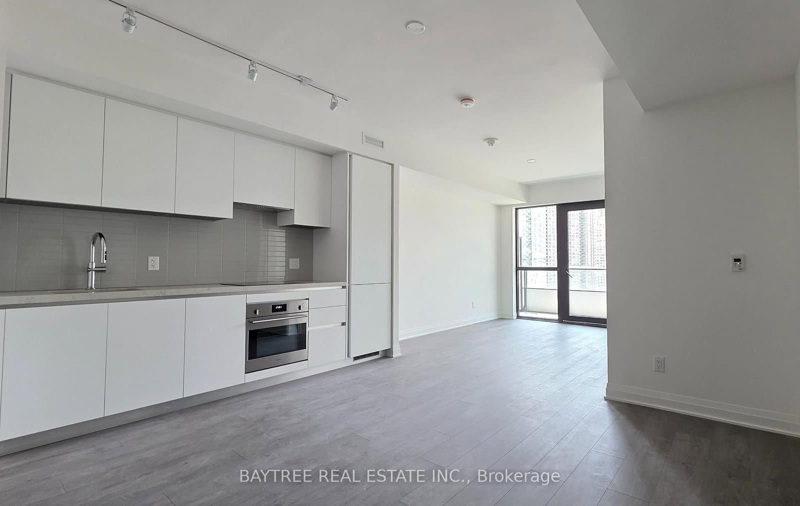 4015 The Exchange, Unit 1006