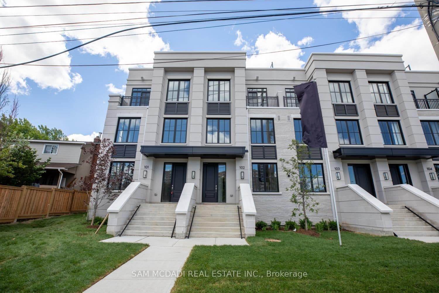 1180 Cawthra Road, Unit 102