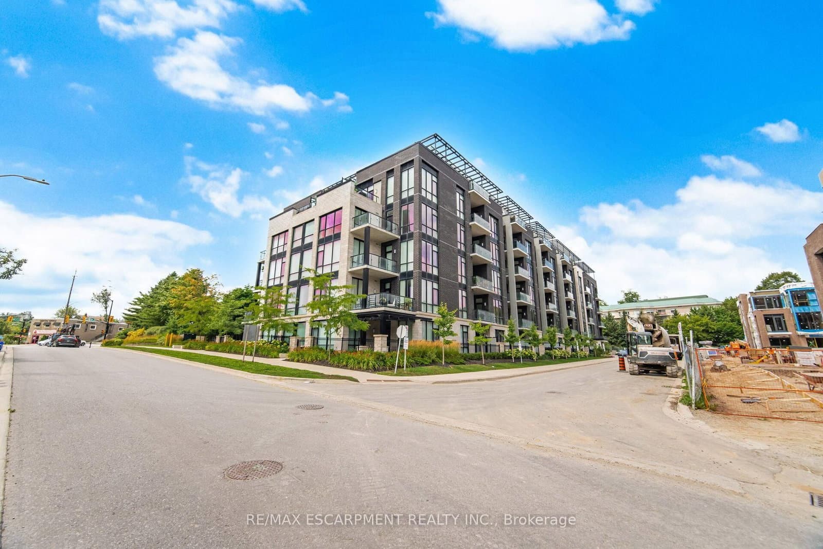#210 - 42 Mill Street