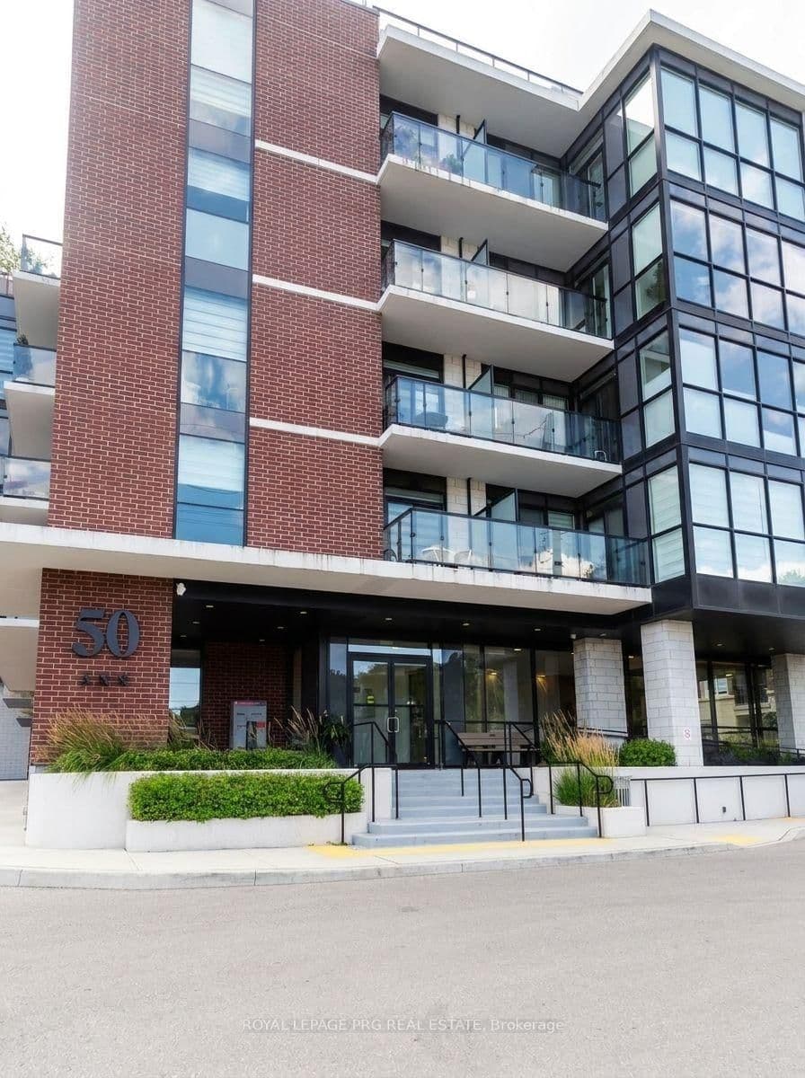 #401 - 50 Ann Street
