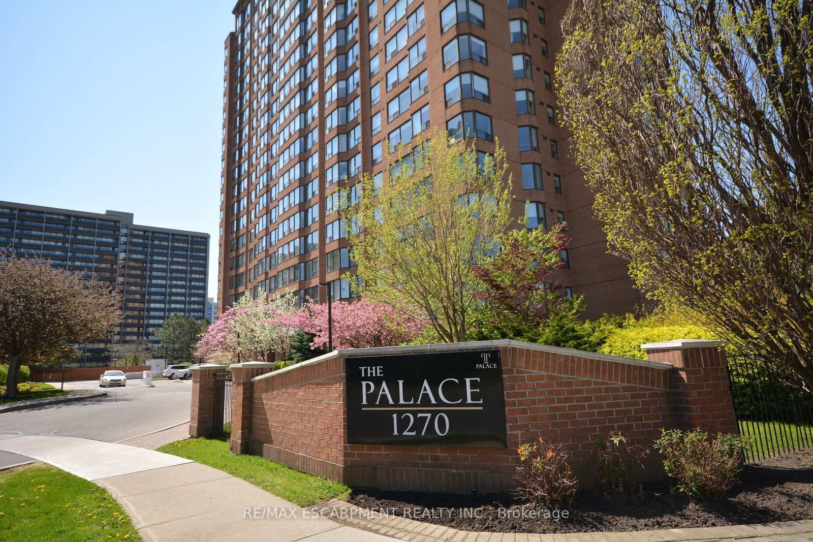 1270 Maple Crossing Boulevard E, Unit 103
