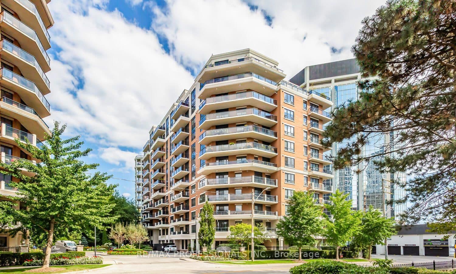 2 Aberfoyle Crescent, Unit 907