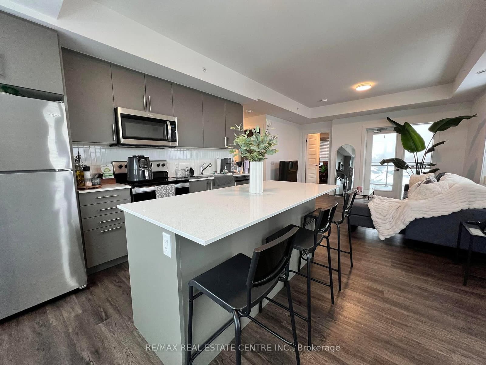 26 Lowes Road W, Unit 614
