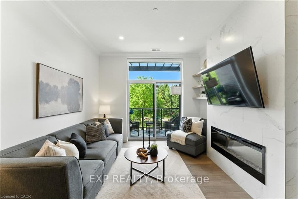 1880 Gordon Street, Unit 207