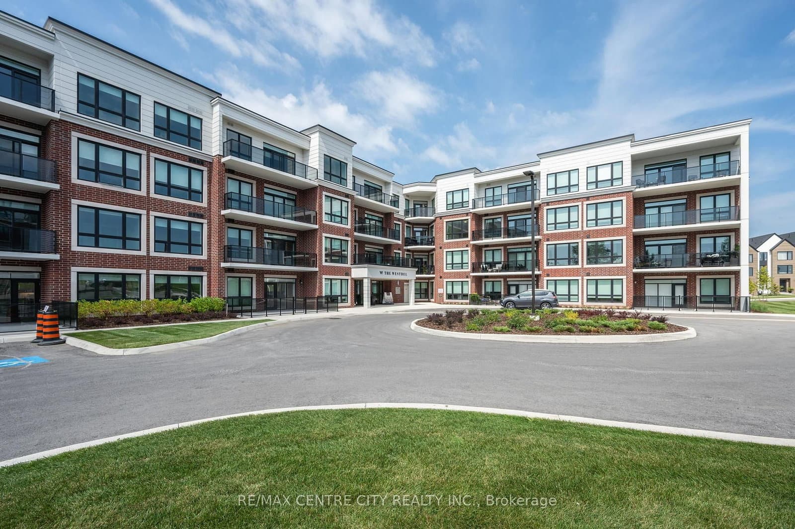 #404 - 1975 Fountain Grass Drive
