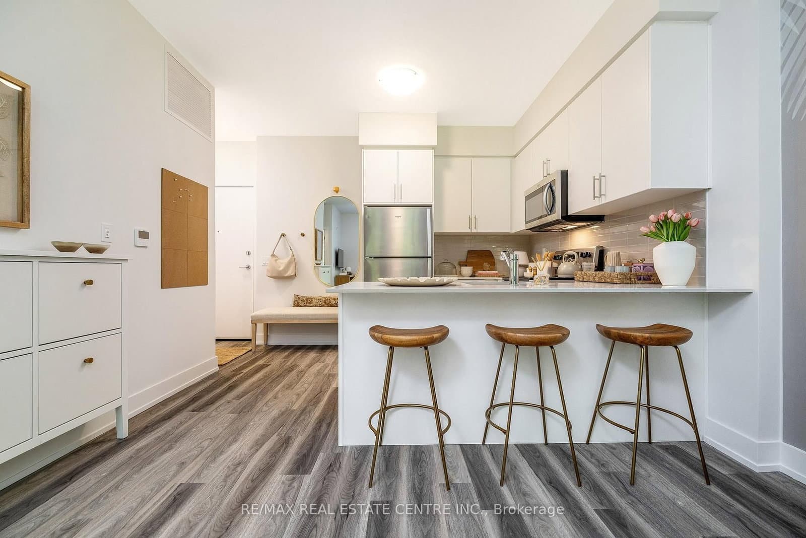 1100 Lackner Place, Unit 114