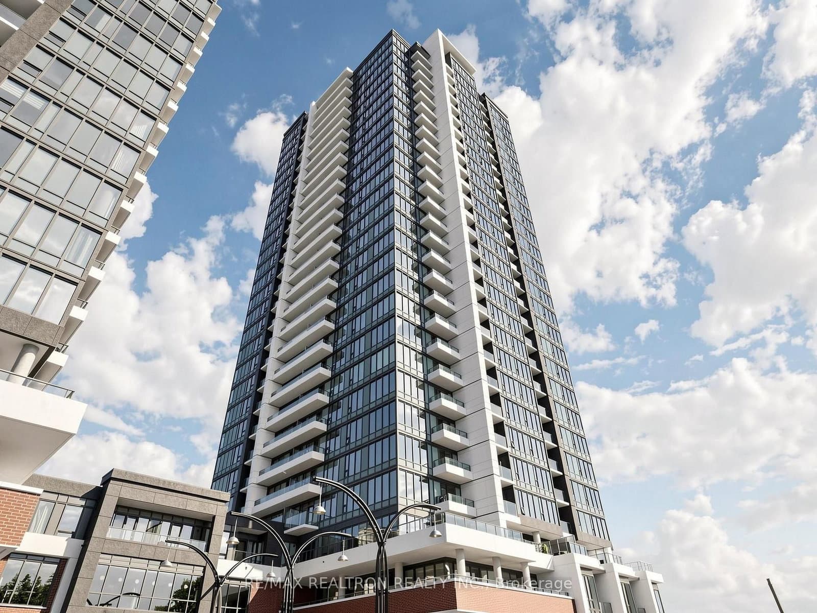 15 Wellington Street S, Unit 1210